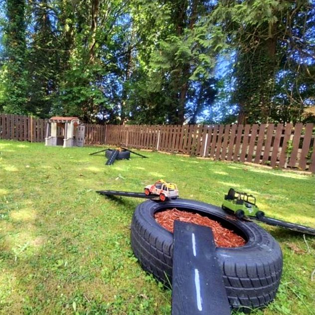 Tire track for toy cars